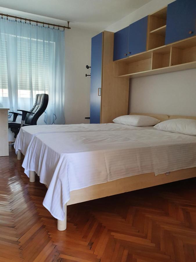 Apartman Noa 크닌 외부 사진