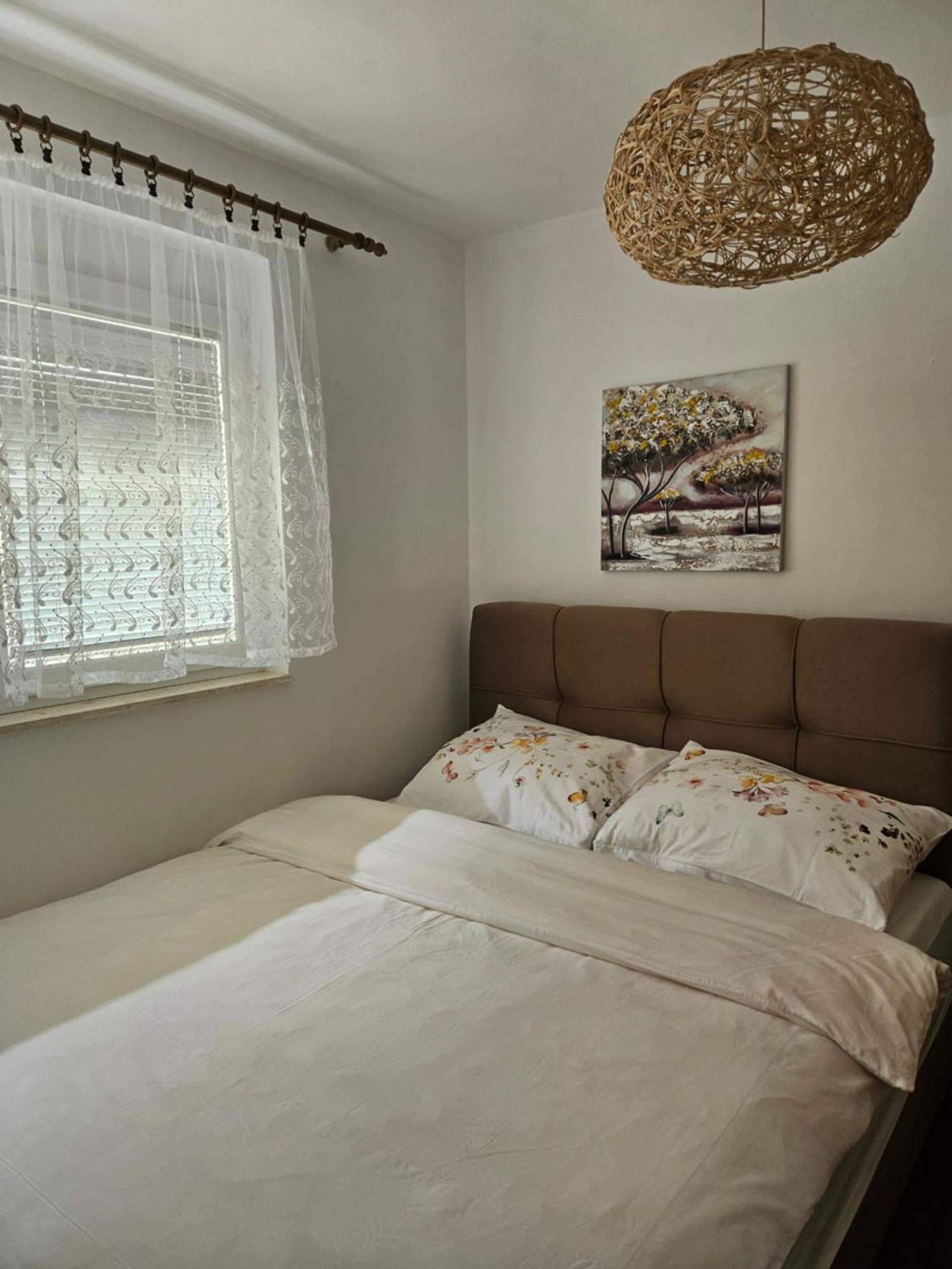 Apartman Noa 크닌 외부 사진